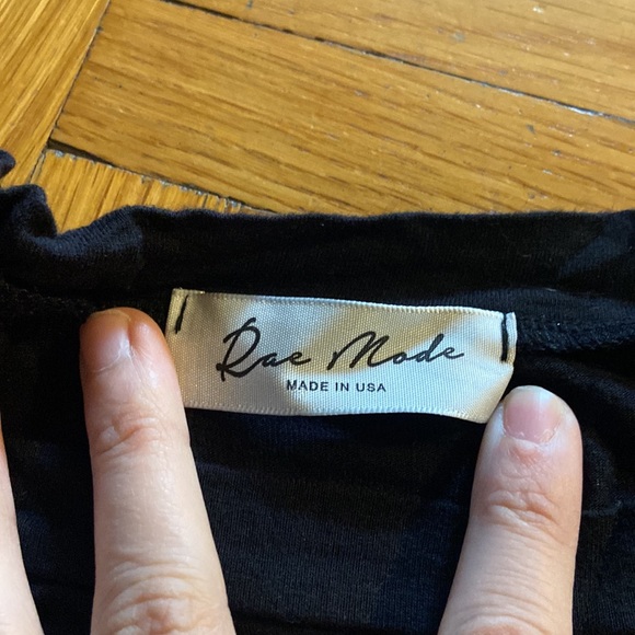 EUC Rae Mode shirt - Picture 3 of 5